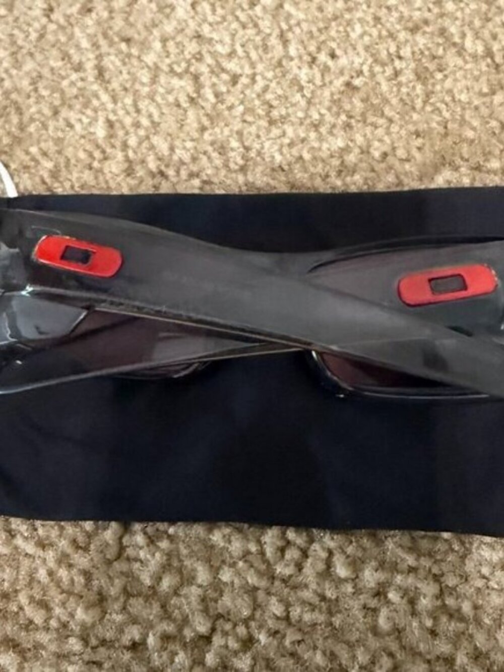 ( OO9014 ) Oakley Gascan Smoke Gray Frame Ruby Iridium Lenses - Picture 6 of 7